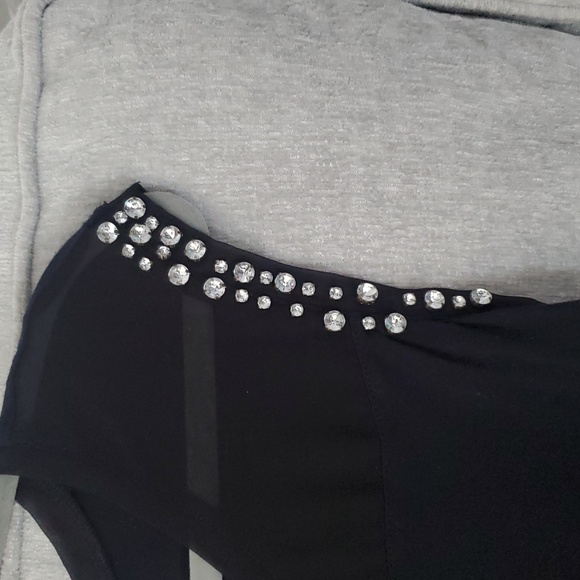 Express Black Embellished Cap Sleeves With Sheer At Shoulders - Picture 3 of 9